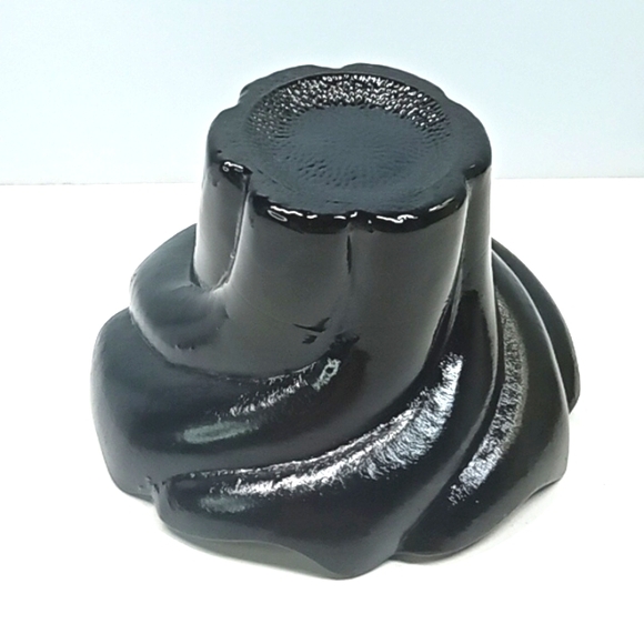 Vintage black glass candle holder. No flaws. - Picture 4 of 7